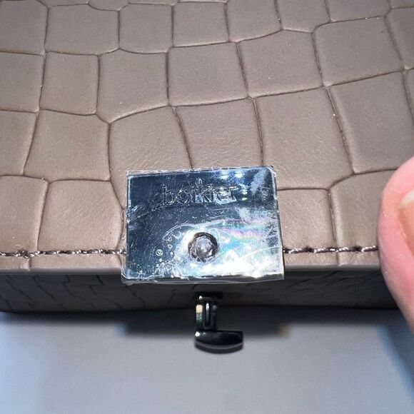 BOTKIER NEW YORK Small Lennox Croc-Embossed Leather Crossbody - Picture 15 of 16